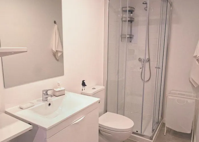 Апартаменты Curious Crow3 By Homeful Homes